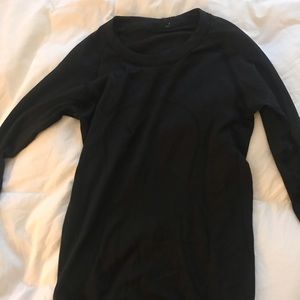 Lululemon black long sleeve